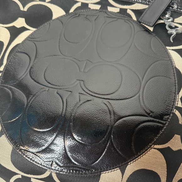 Coach Tote - Picture 3 of 15